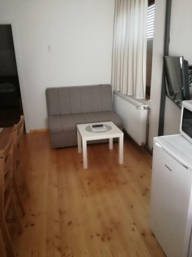 Sara1 Apartment Славонски брод Екстериор снимка